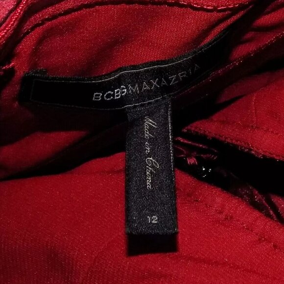 BCBGMaxazria Red Bodycon Mini Dress Strapless Sheath Size 12 Crinkled Brooch - Picture 6 of 6